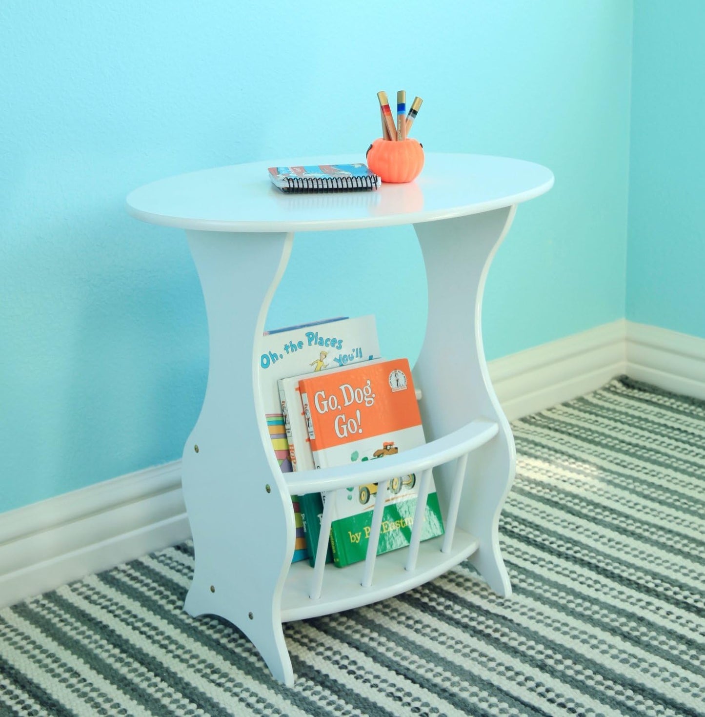 Magazine Table Finish: White