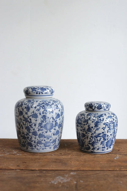 Decorative Blue and White Ceramic Ginger Jar with Lid